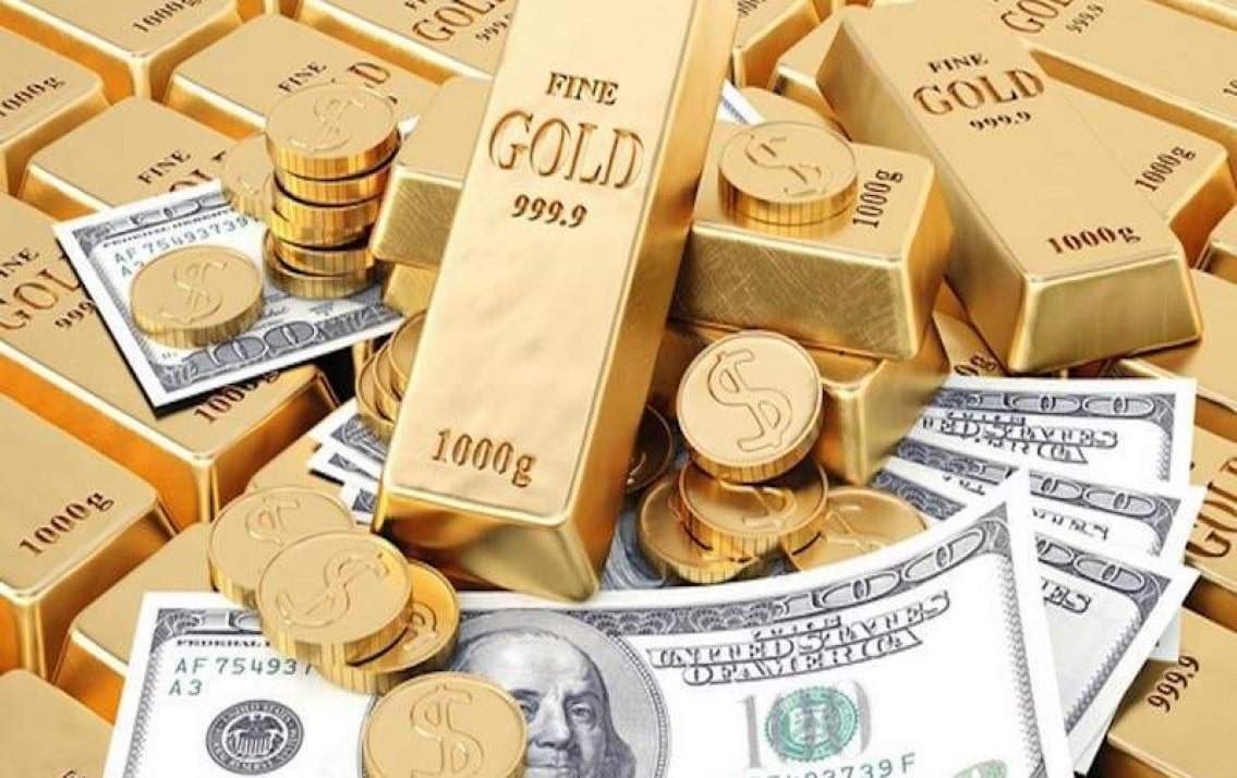 Đầu tư tiền đô hay vàng? Kênh đầu tư nào tốt hơn?